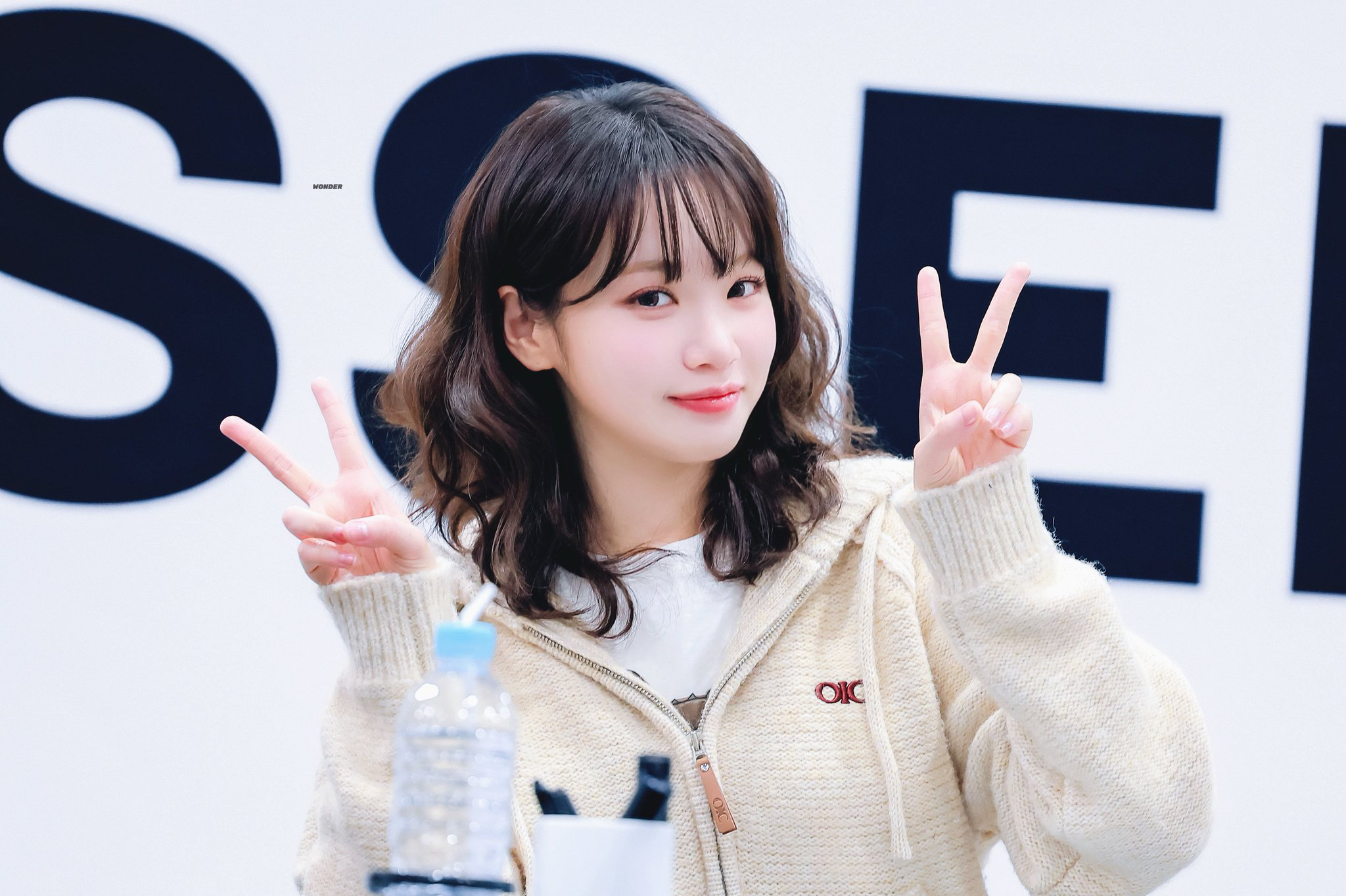 Foto terbaru Kim Chaewon (LE SSERAFIM)