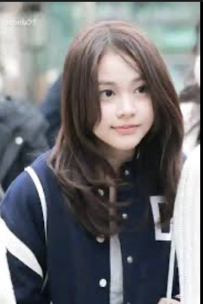 Foto aktivitas terbaru Carmen (Hearts2Hearts)