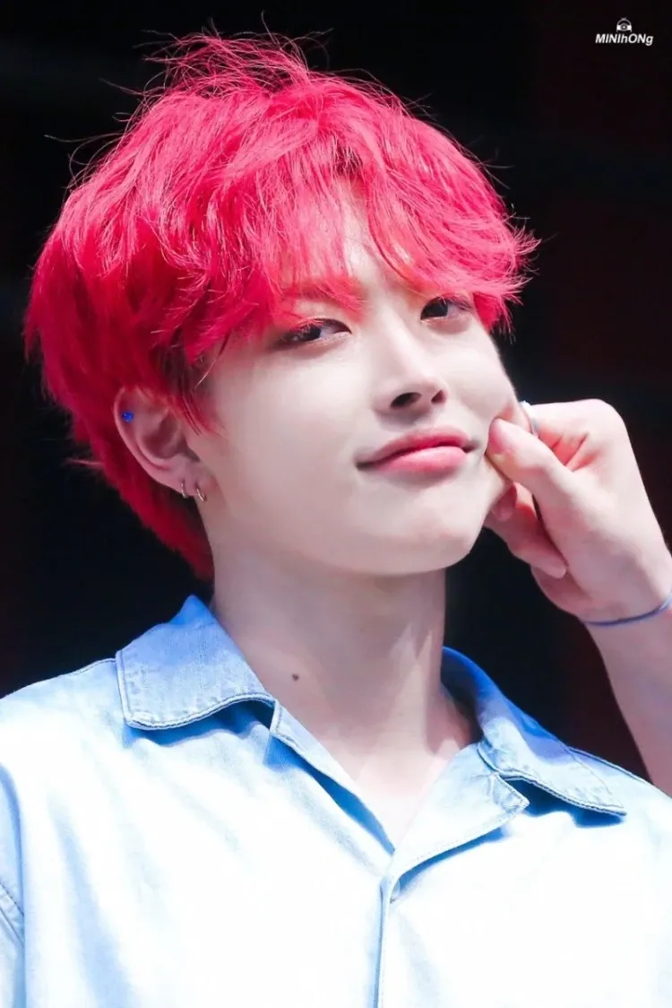A moment captured by Hongjoong (ATEEZ)'s fan