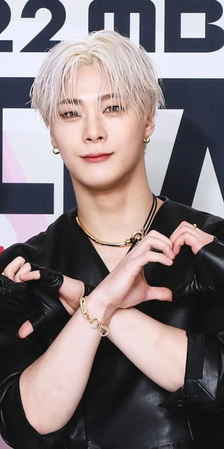 Fan-made special wallpaper for Moonbin (ASTRO)