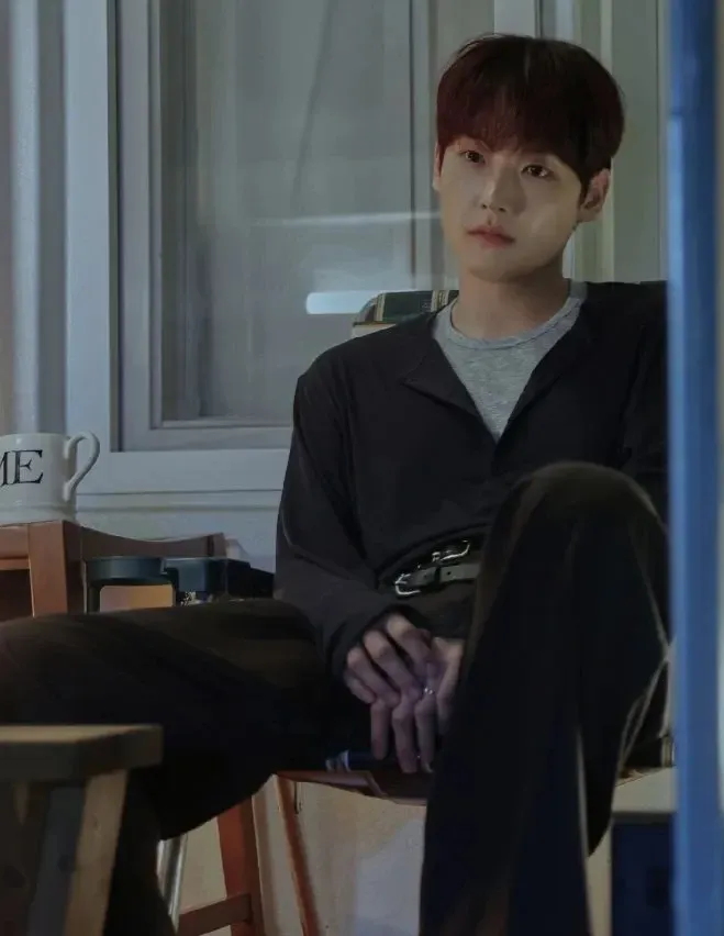 Behind-the-scenes cut of SF9