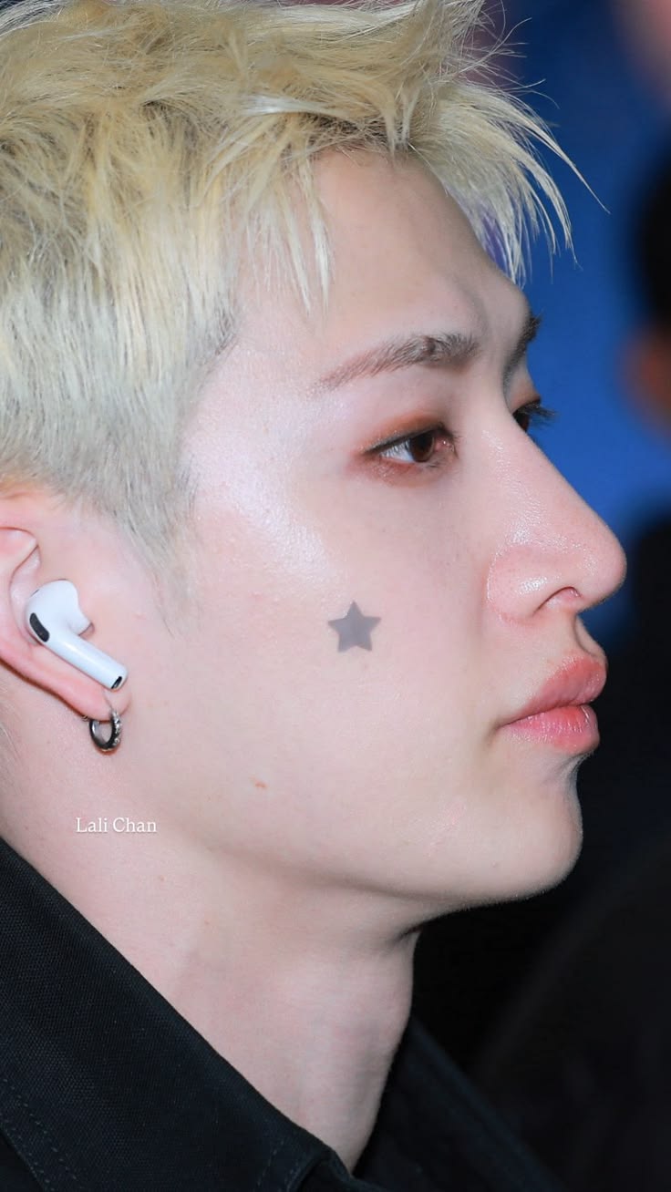 Fandom-recommended wallpaper image of Bang Chan (Stray Kids)