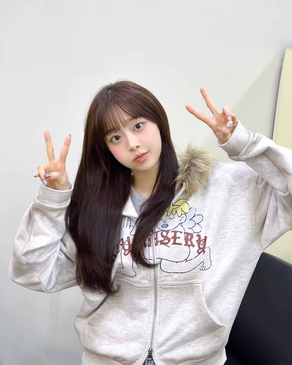 Latest photo of Chuu