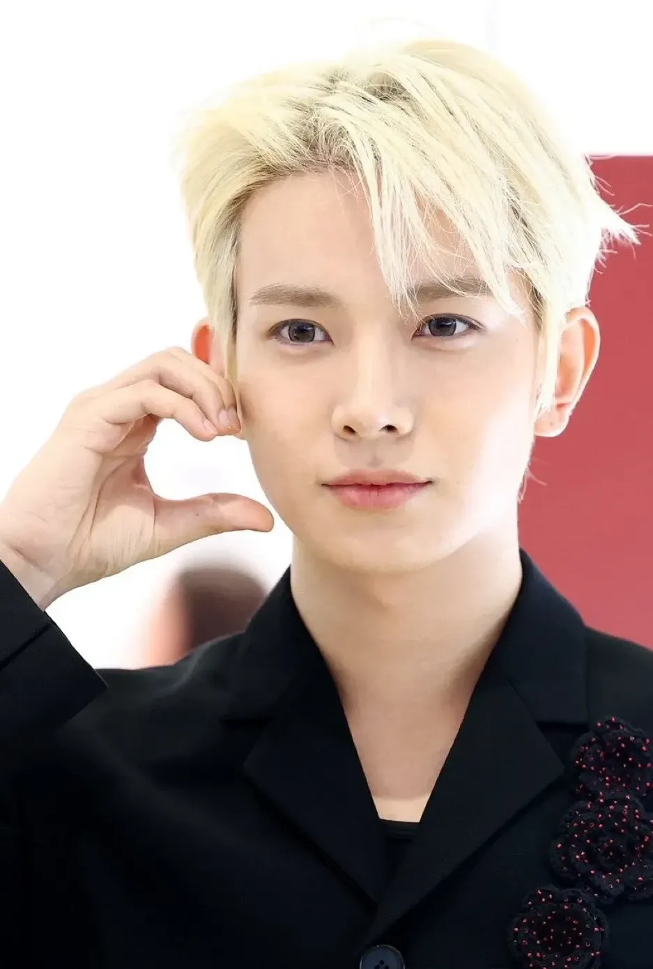 에반 최근 활동샷