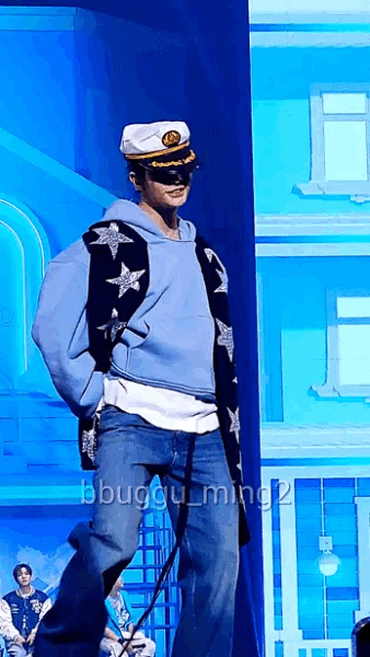 Latest photo of Hyunjin (Stray Kids)