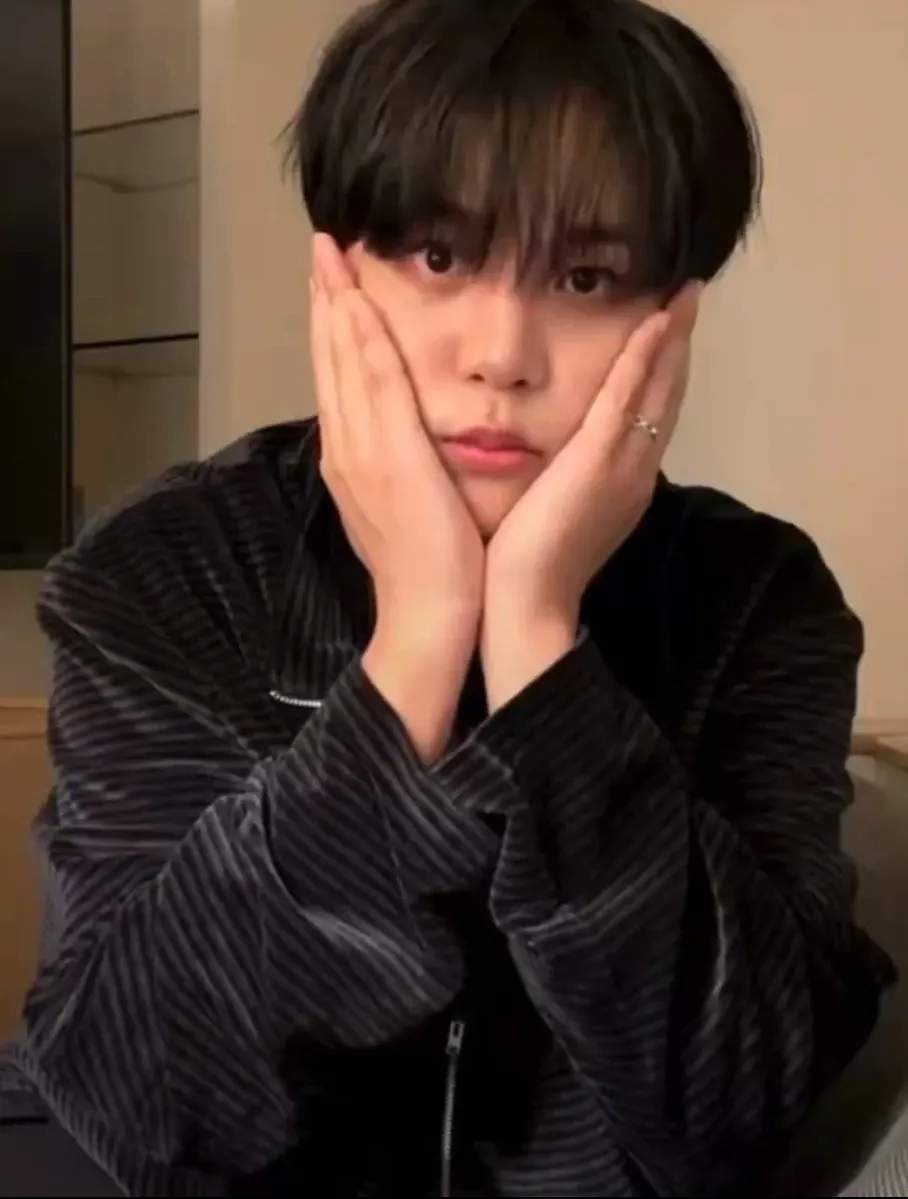 Behind-the-scenes cut of Jongho (ATEEZ)