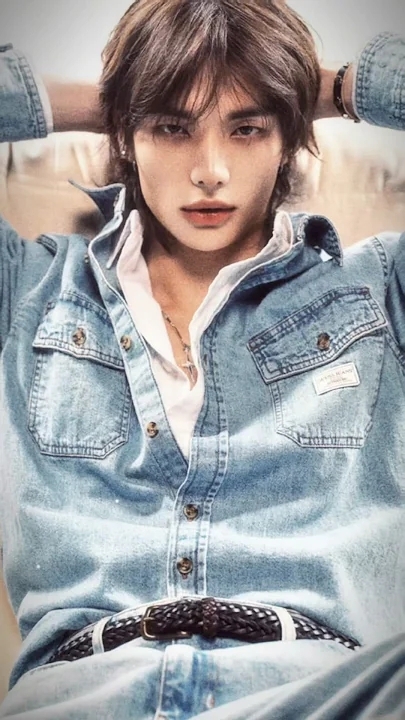 Fandom-recommended wallpaper image of Hyunjin (Stray Kids)