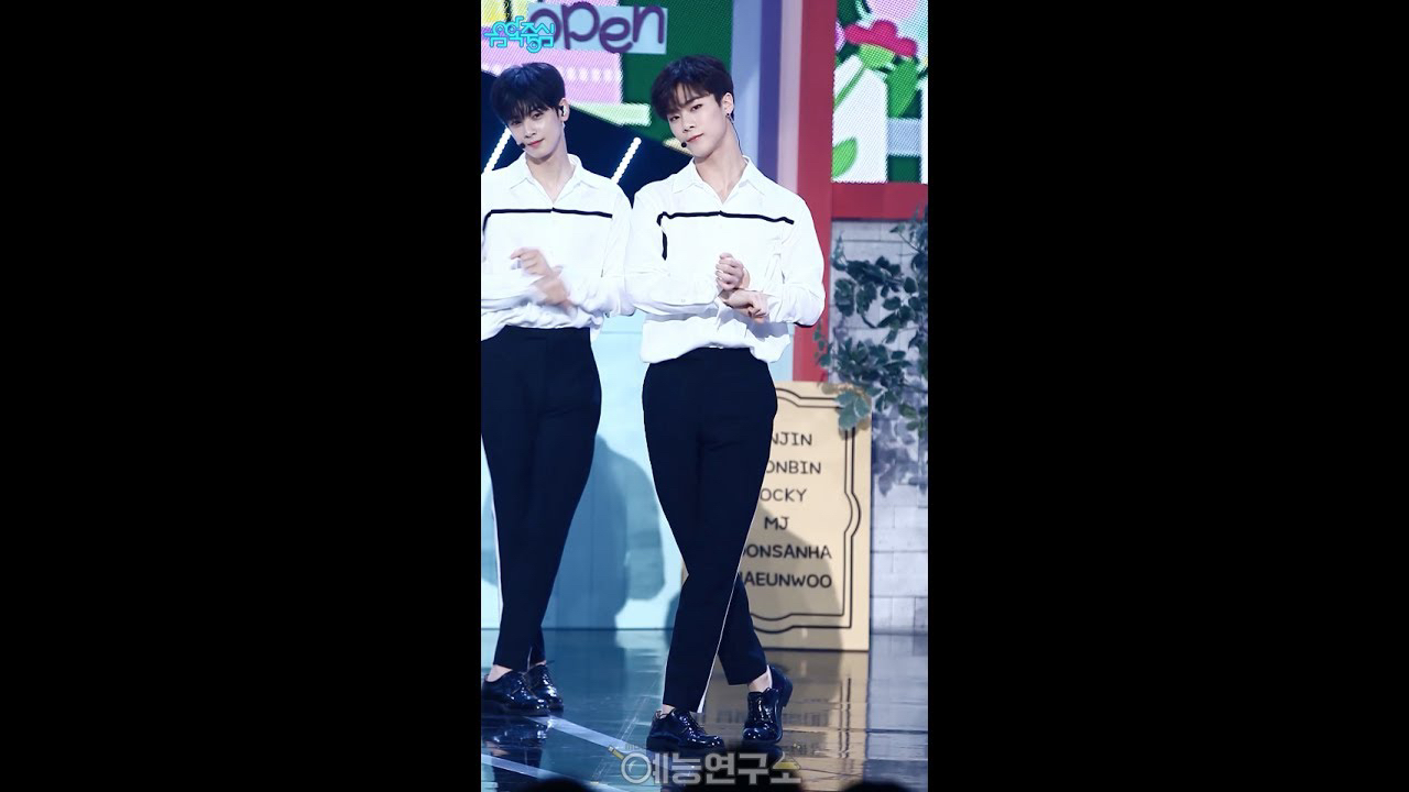 Latest photo of Moonbin (ASTRO)