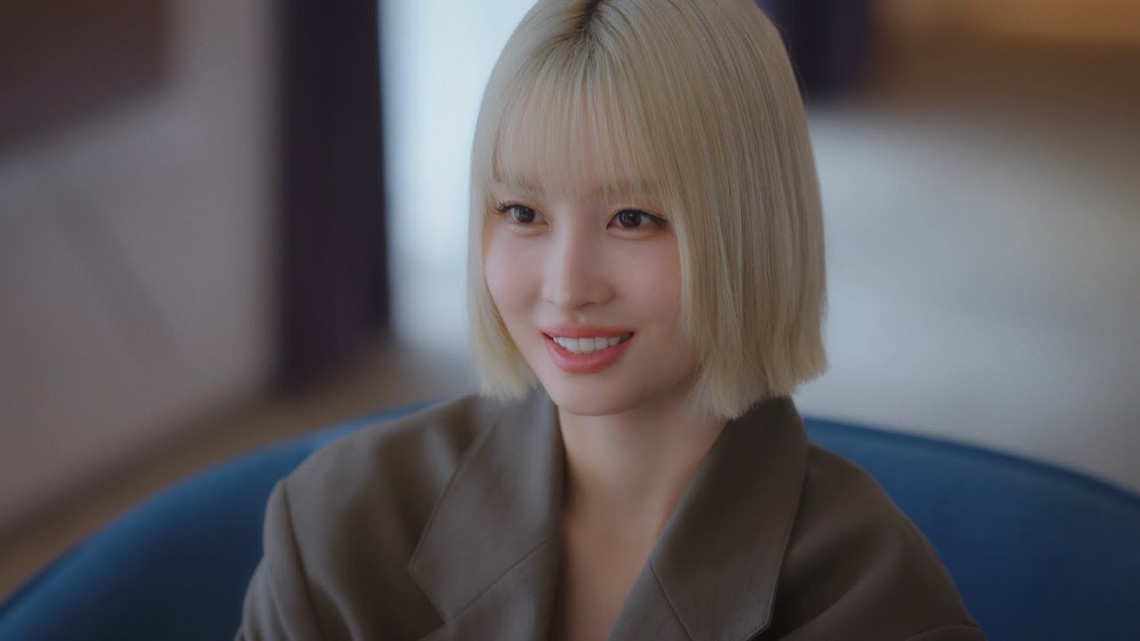 Potret di balik layar Momo (TWICE)