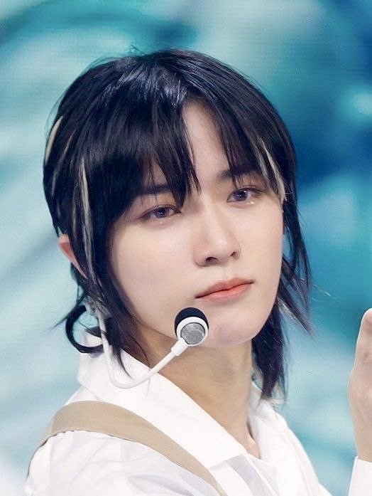 Latest photo of Beomgyu (TOMORROW X TOGETHER)
