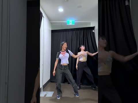 Momo (TWICE)的幕後花絮