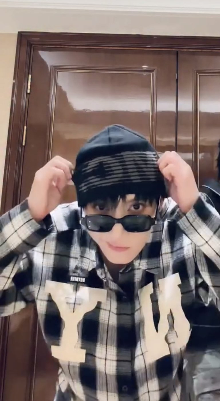 テン (WayV)の最近の活動写真