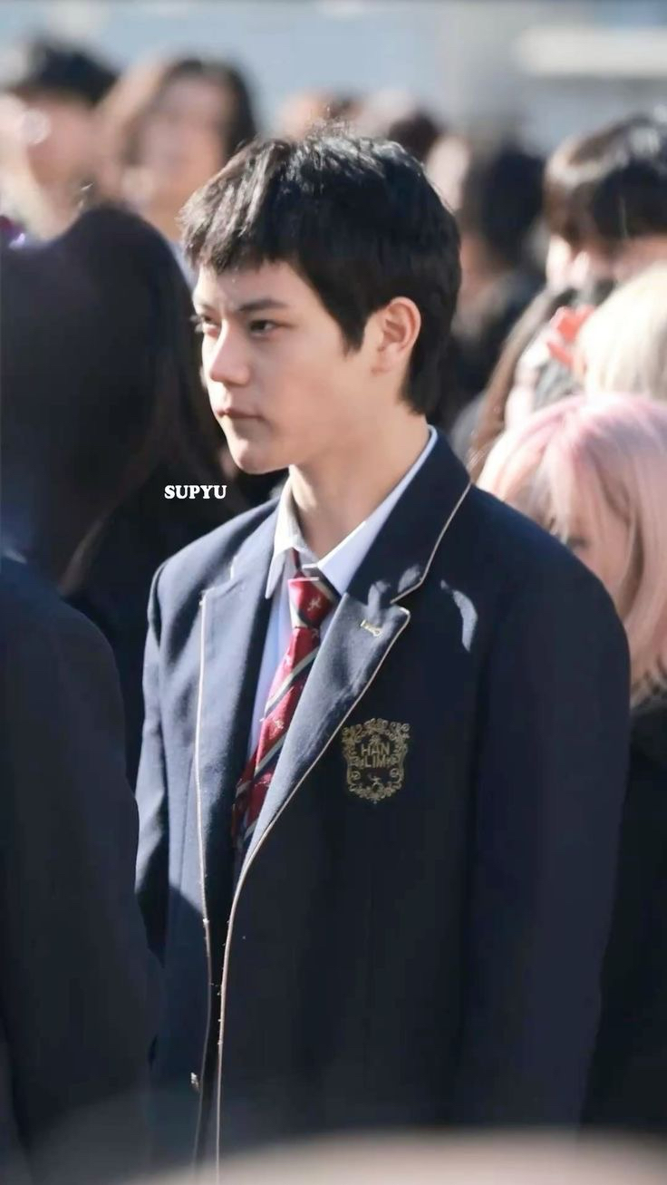 A moment captured by Ohyul (LNGSHOT)'s fan