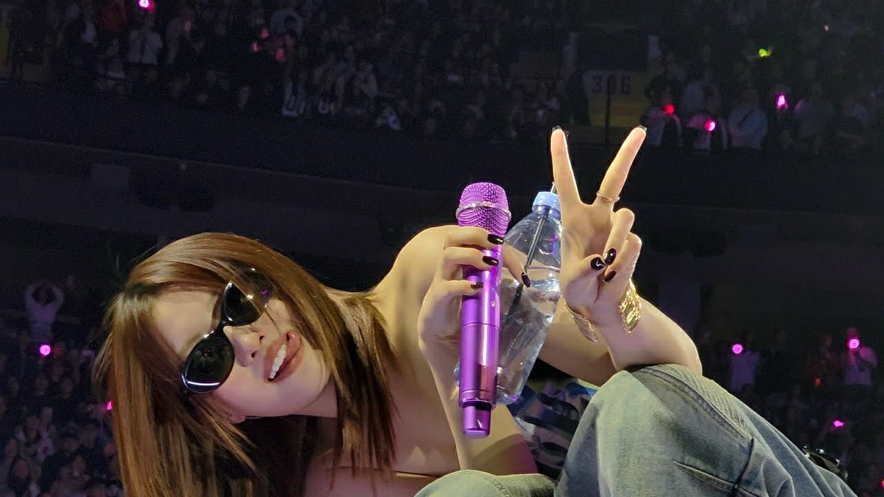 모모 (TWICE)의 최신 사진