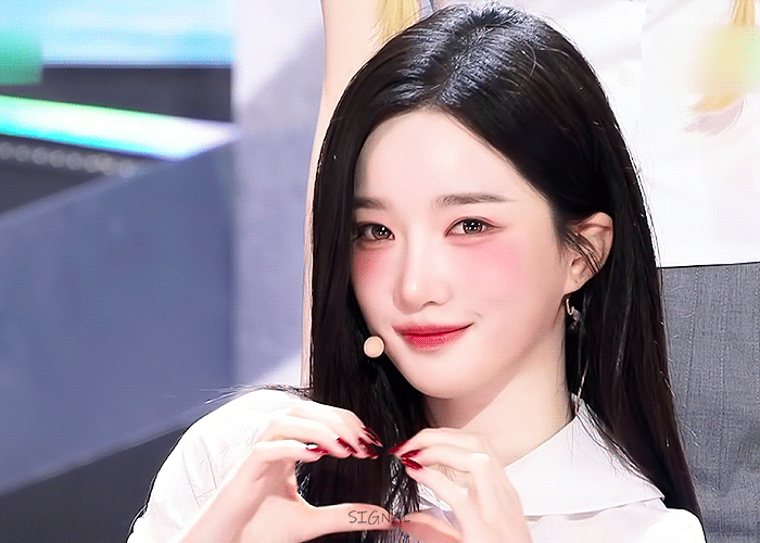 Recent activity shot of tripleS