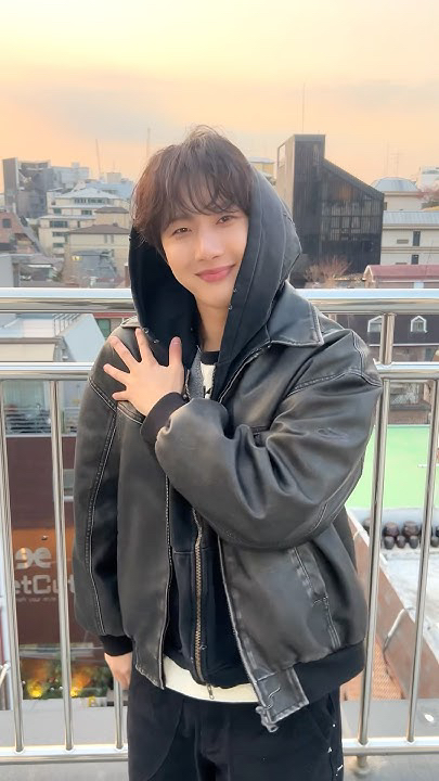 Latest photo of Hui (PENTAGON)