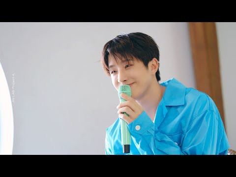 A moment captured by Jinjin (ASTRO)'s fan