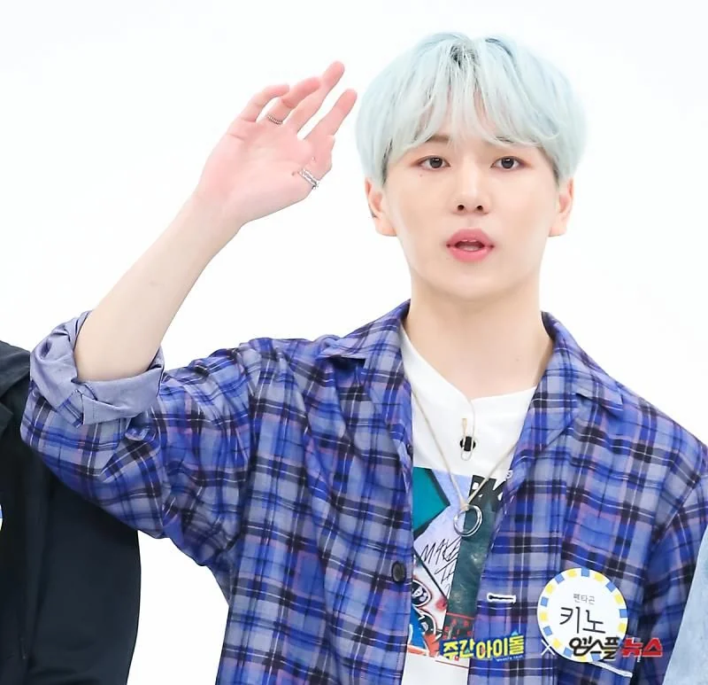 Latest photo of Kino (PENTAGON)