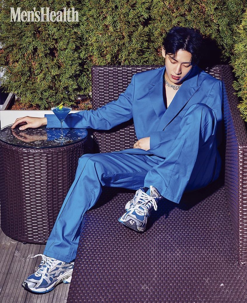 Behind-the-scenes cut of Bambam (GOT7)