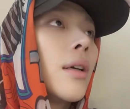 A moment captured by Nicholas (&TEAM)'s fan