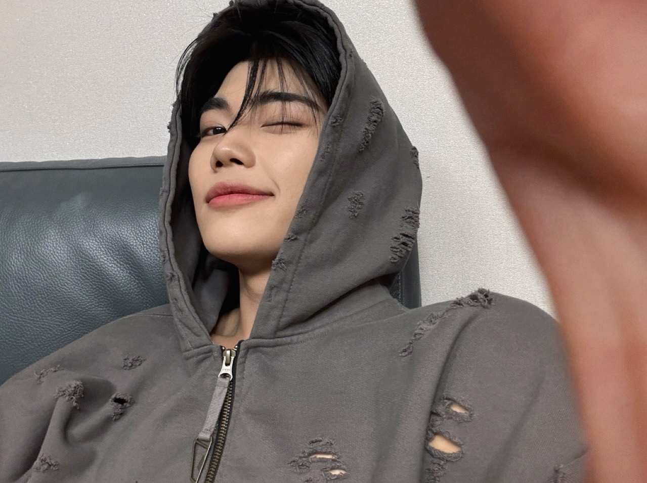 A moment captured by Park Gunwook (ZEROBASEONE)'s fan