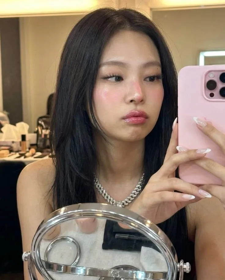 Latest photo of Jennie (BLACKPINK)