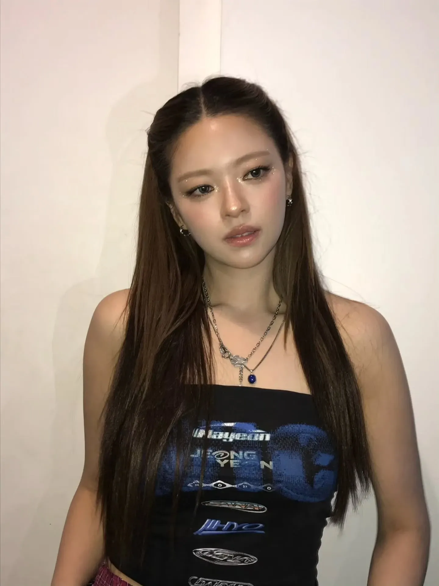 Behind-the-scenes cut of Jeongyeon (TWICE)