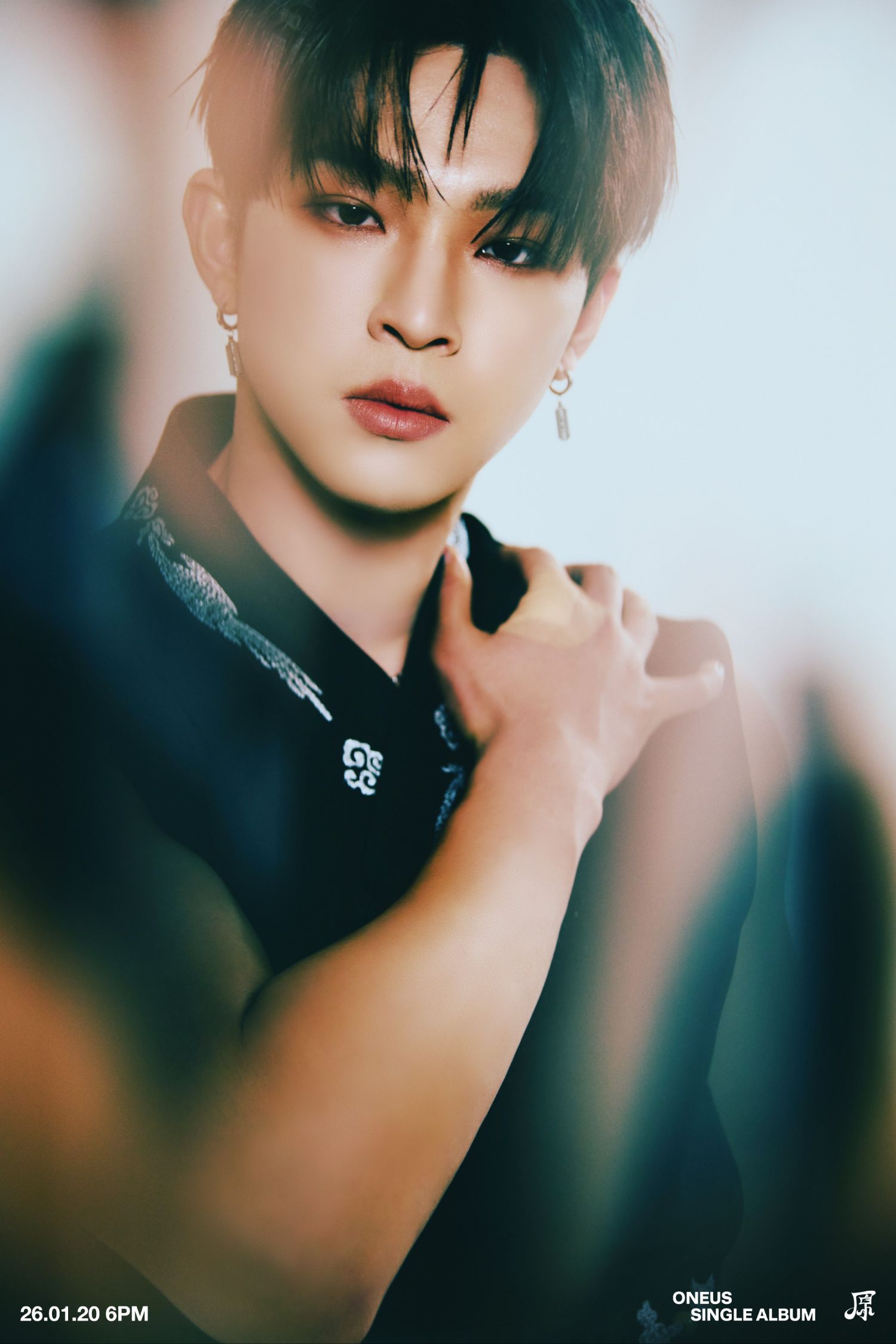 Recent activity shot of LEE DO (ONEUS)