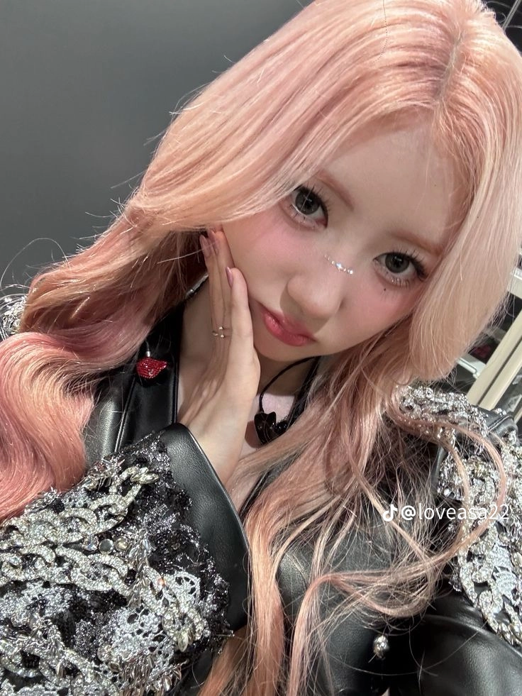 Latest photo of Rami (BABYMONSTER)