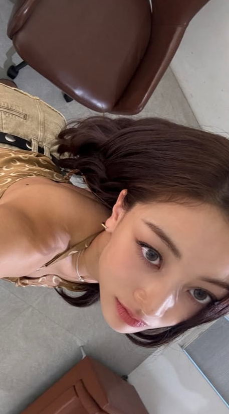 A moment captured by Jihyo (TWICE)'s fan