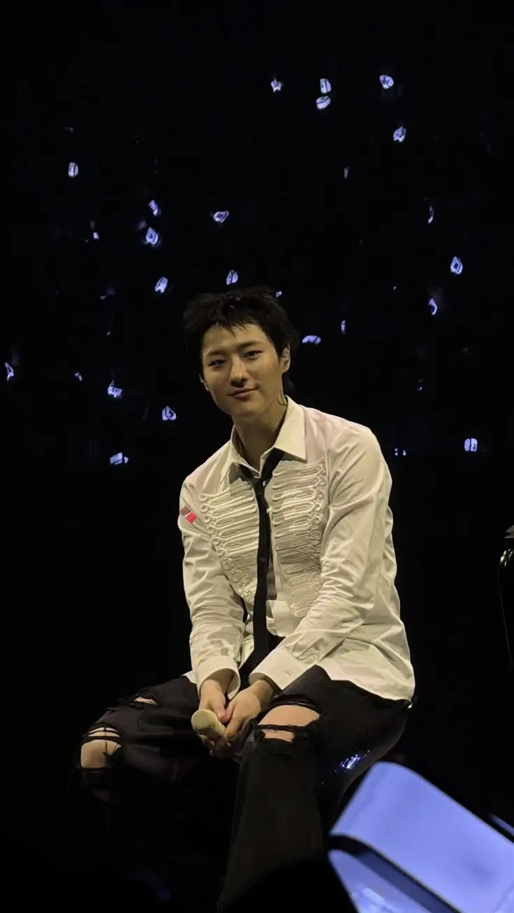 Today's most popular wallpaper in the WOODZ community