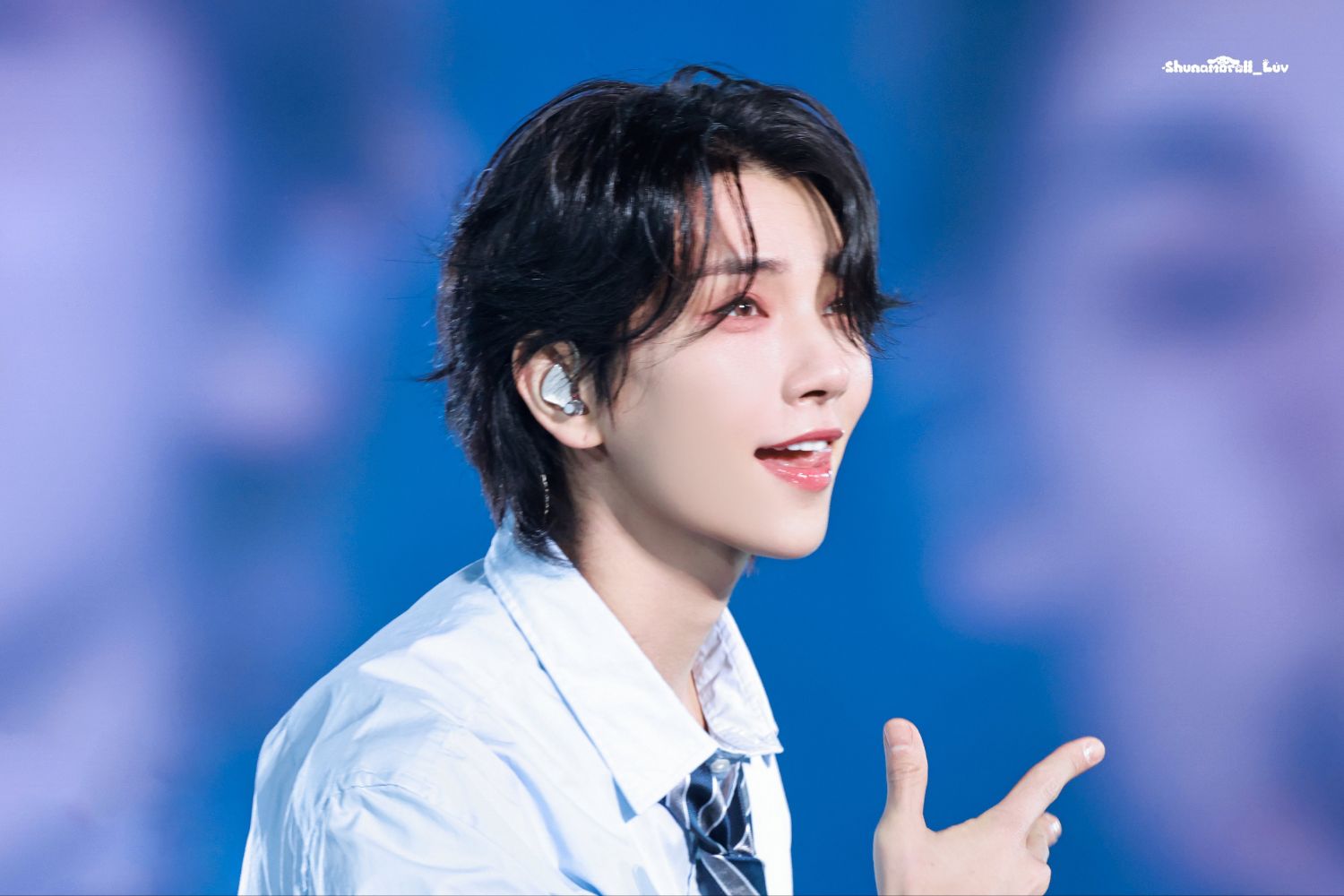 Latest photo of Joshua (SEVENTEEN)