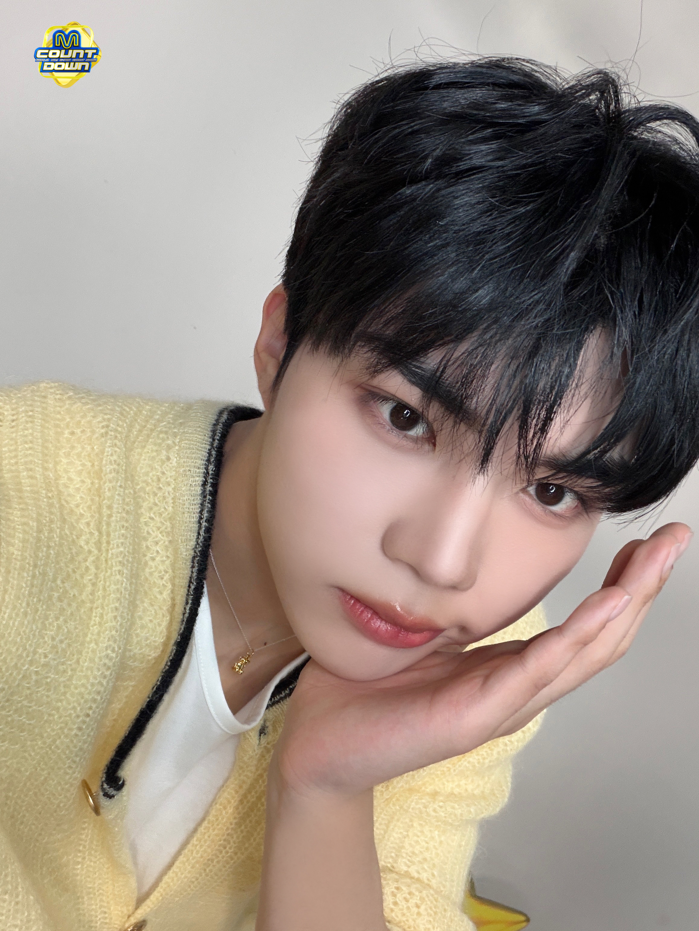 A moment captured by Park Gunwook (ZEROBASEONE)'s fan