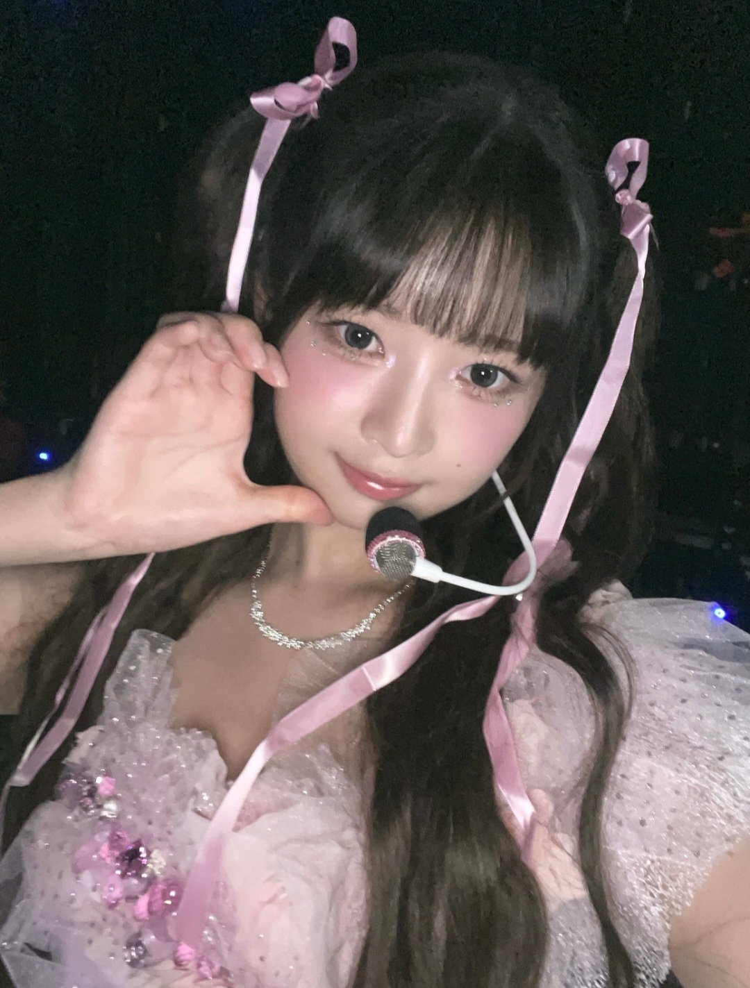 Behind-the-scenes cut of Rei (IVE)