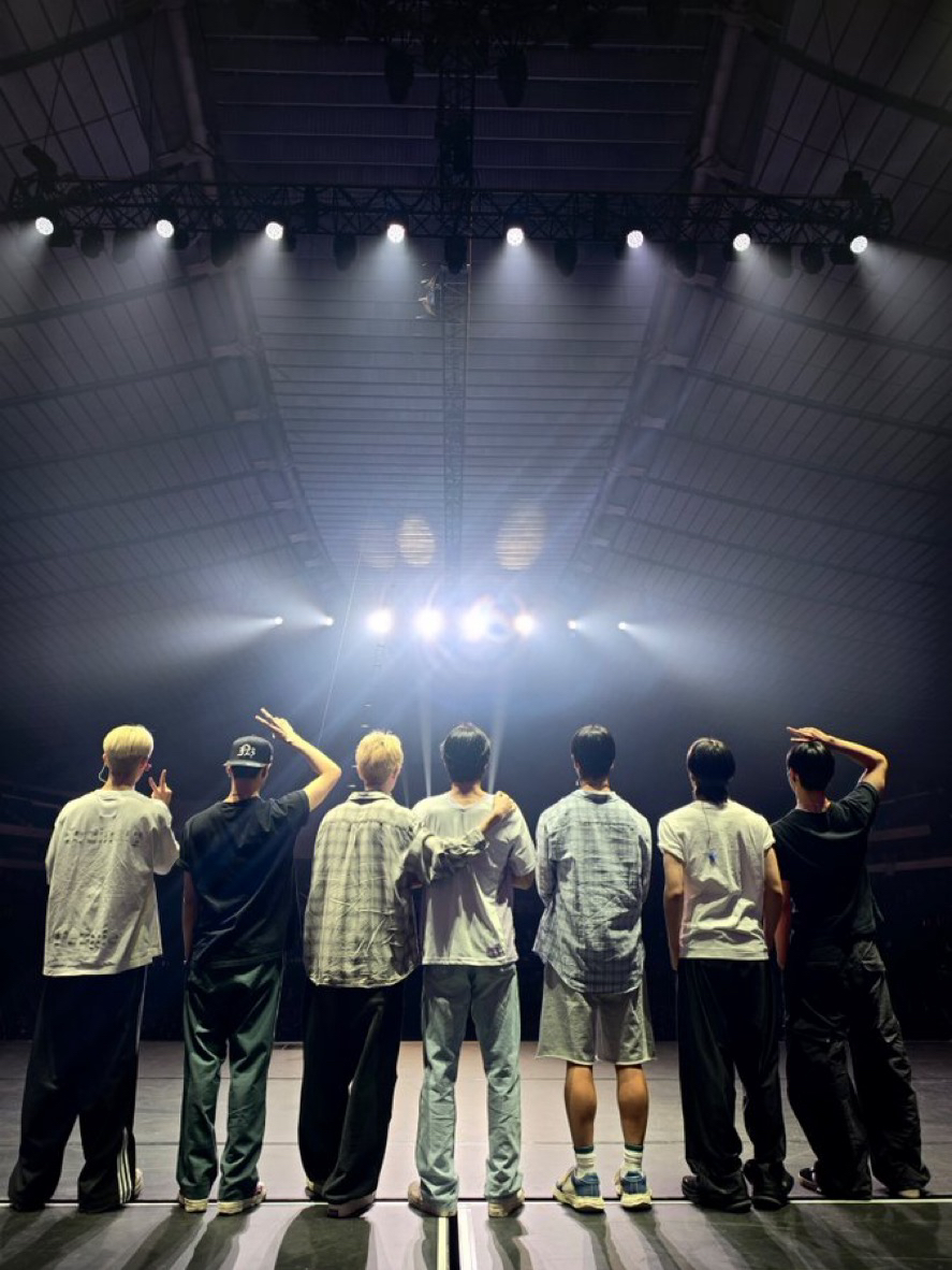 A moment captured by NEXZ's fan