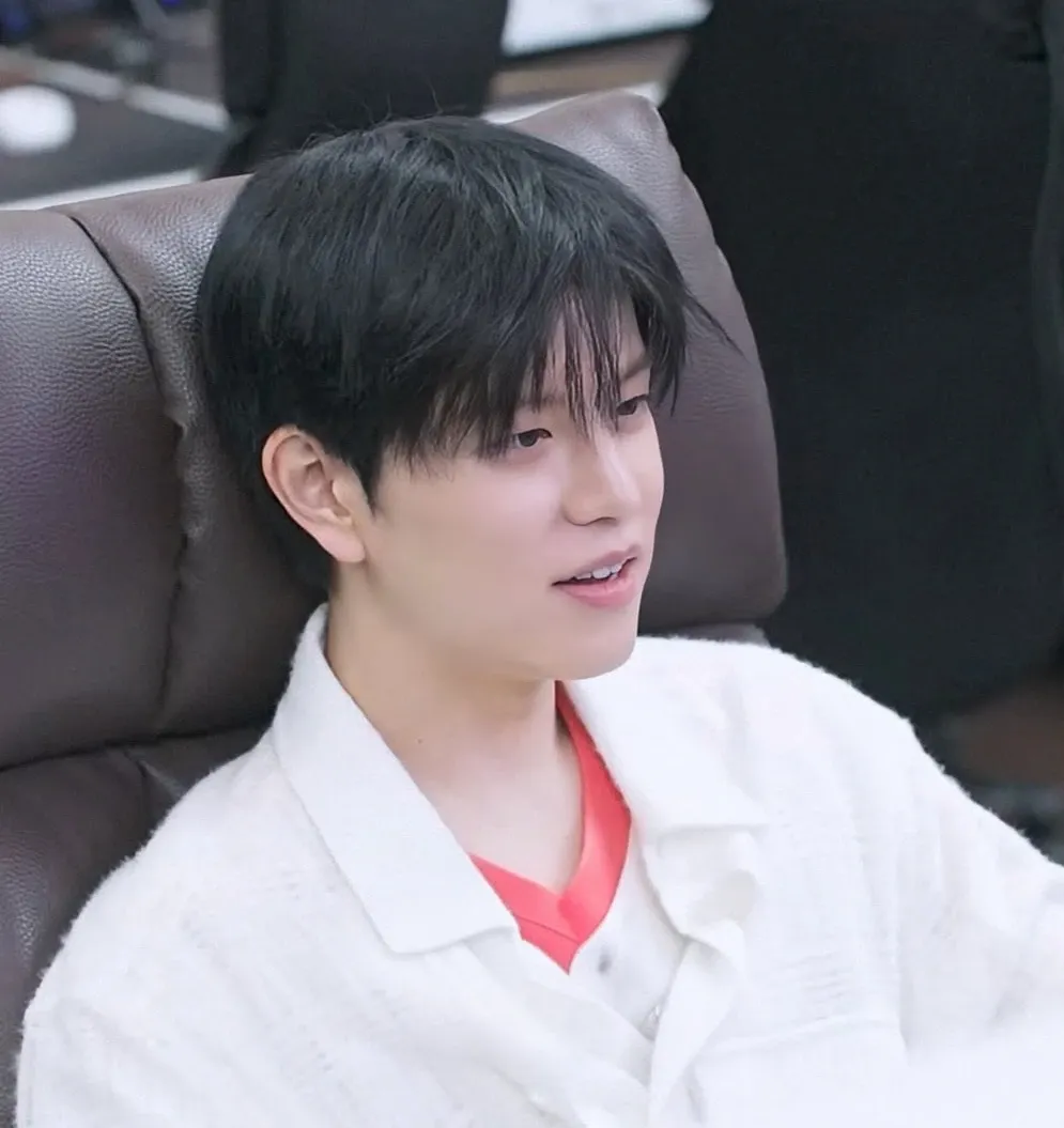 Potret di balik layar Seungmin (Stray Kids)