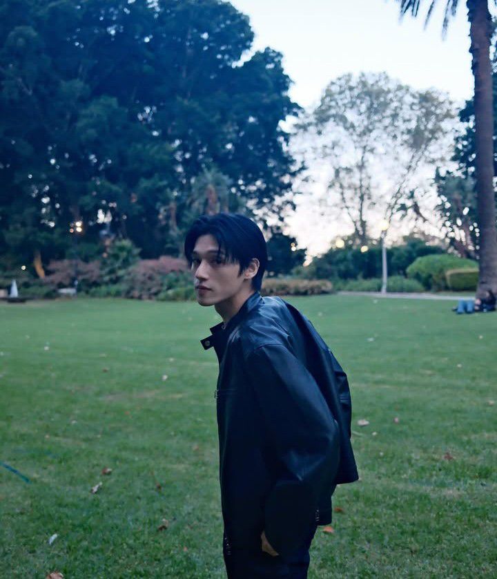 友榮 (ATEEZ)的最新照片