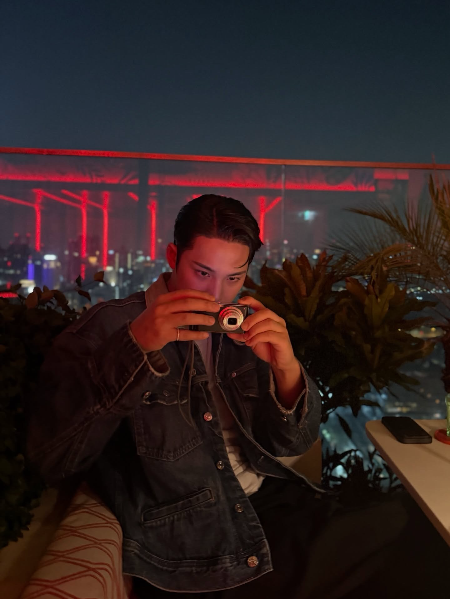 Behind-the-scenes cut of Mingyu (SEVENTEEN)