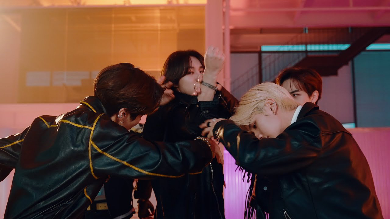 A moment captured by MCND's fan