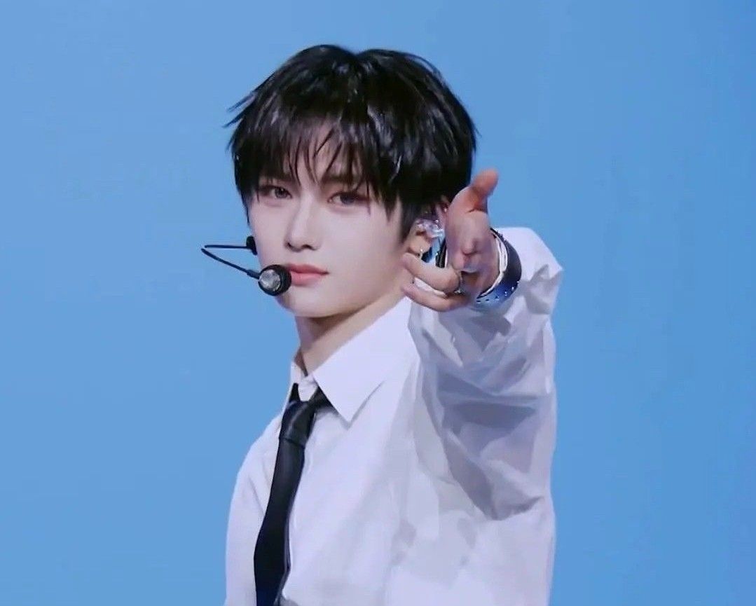 Latest photo of Zhou Anxin (ALPHA DRIVE ONE)