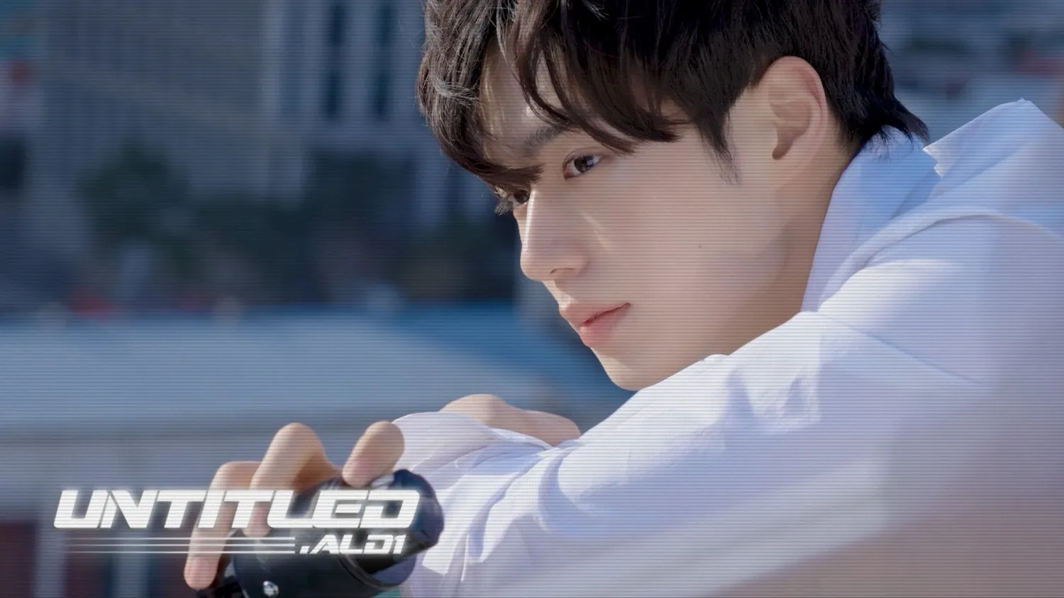 Behind-the-scenes cut of Kim Junseo (ALPHA DRIVE ONE)