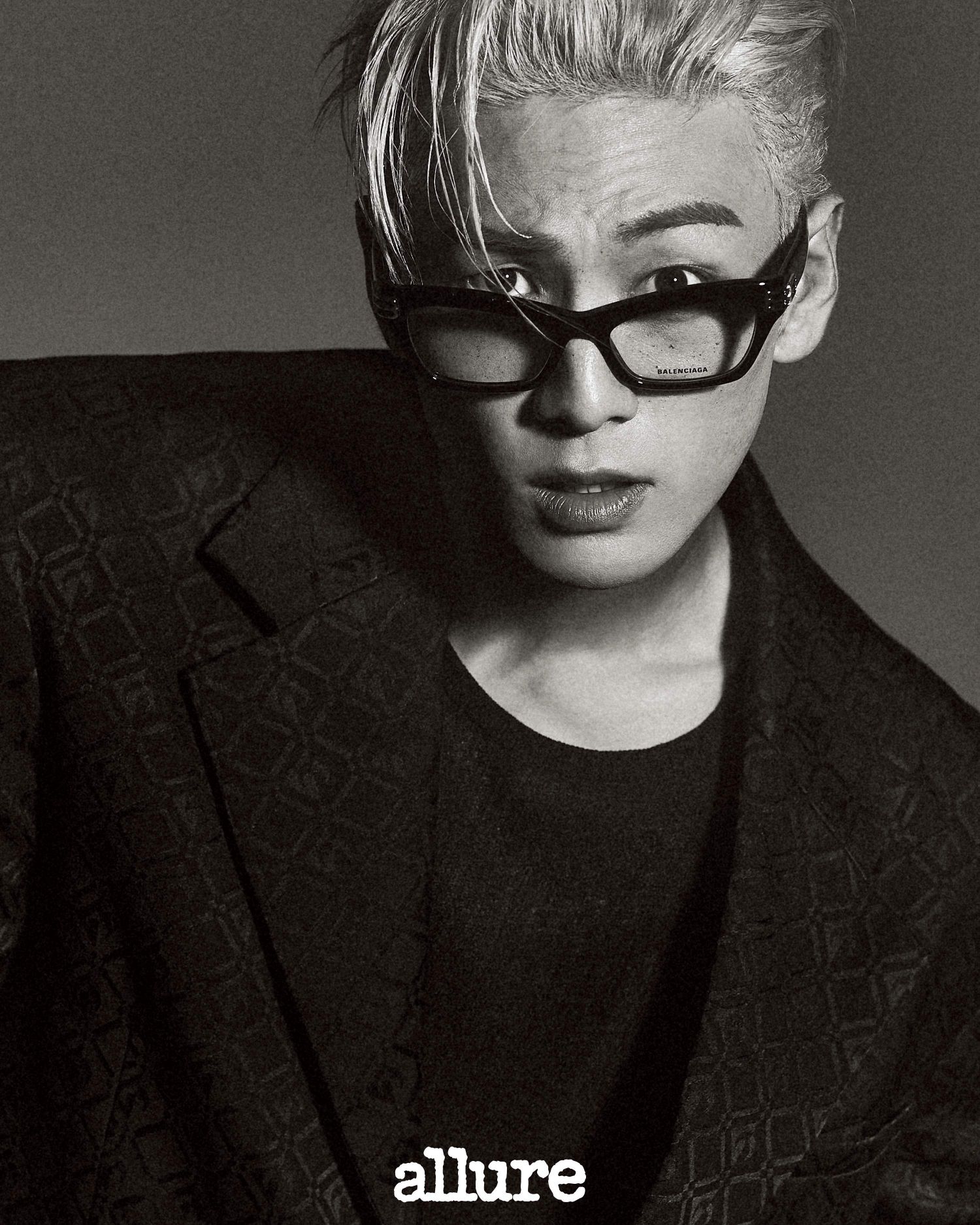 백호의 비하인드 컷