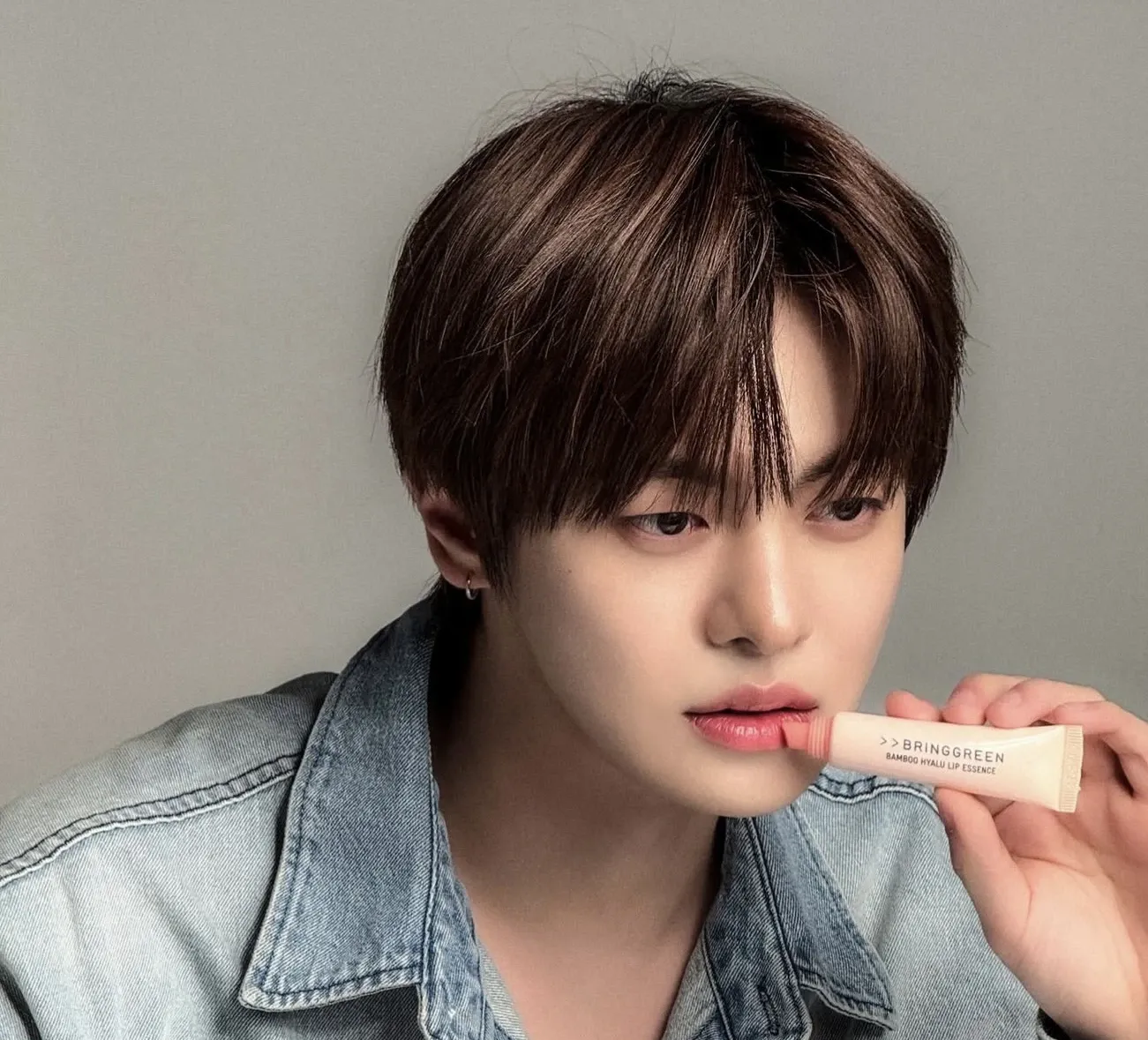 커뮤니티에서 화제된 인기 아이돌 콘텐츠