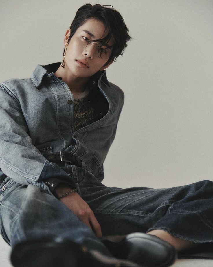 A moment captured by MJ (ASTRO)'s fan