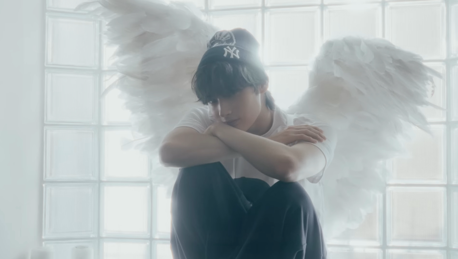 Latest photo of HueningKai (TOMORROW X TOGETHER)