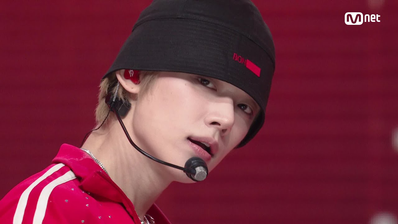 Foto aktivitas terbaru TOMORROW X TOGETHER