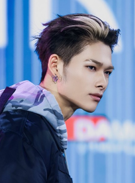 Recent activity shot of NI-KI (ENHYPEN)