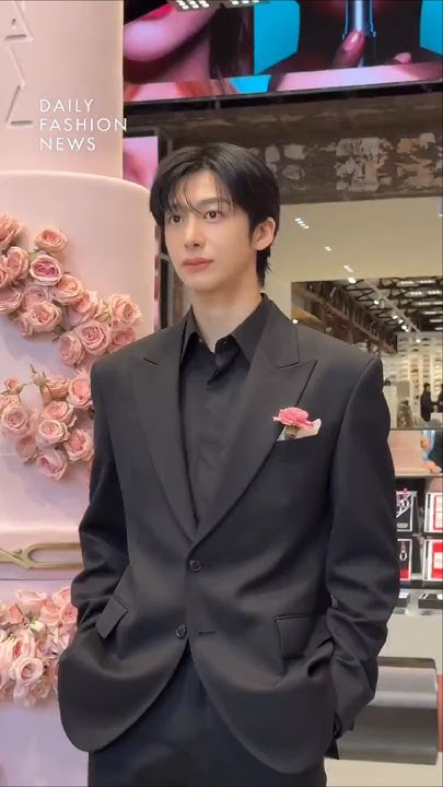 粉絲推薦的亨元 (MONSTA X)桌布圖片