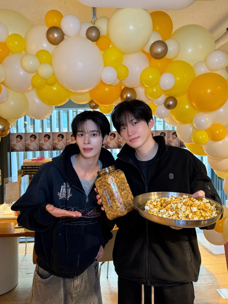 Latest photo of CRAVITY