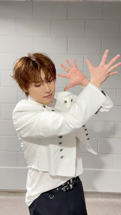 Recent activity shot of Dino (SEVENTEEN)